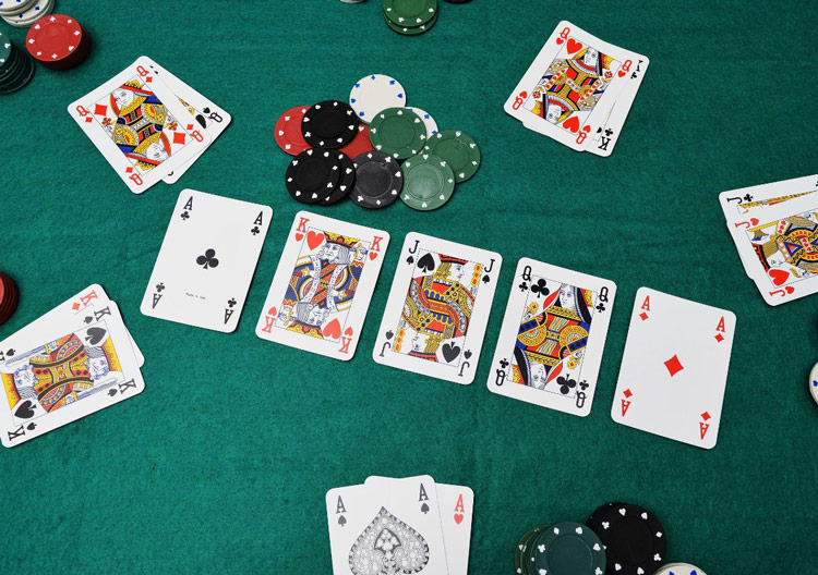 Top 10 thuật ngữ poker mà mọi người chơi nên biết!